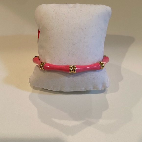 C. Wonder Coral Bangle - Picture 1 of 2